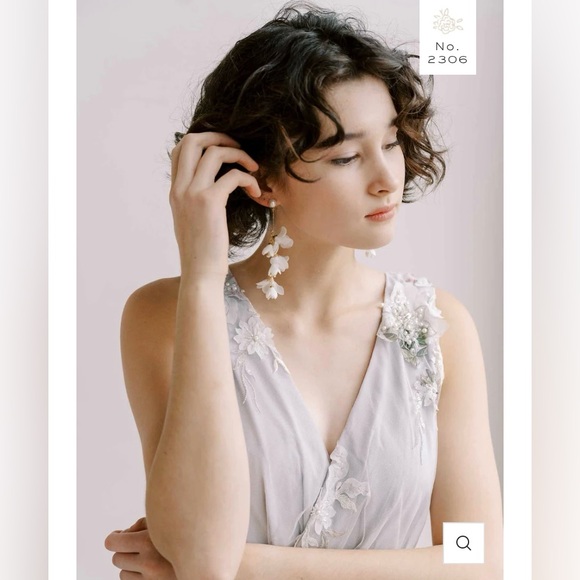 NWT Twigs & Honey Blossom & Silk Dangling Earrings, Bridal, (Style No. 2306) - Picture 5 of 10